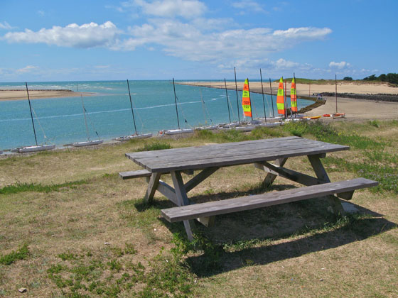 Entrance of the harbor of Portbail